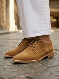 Point Toe Derbys, toe detail