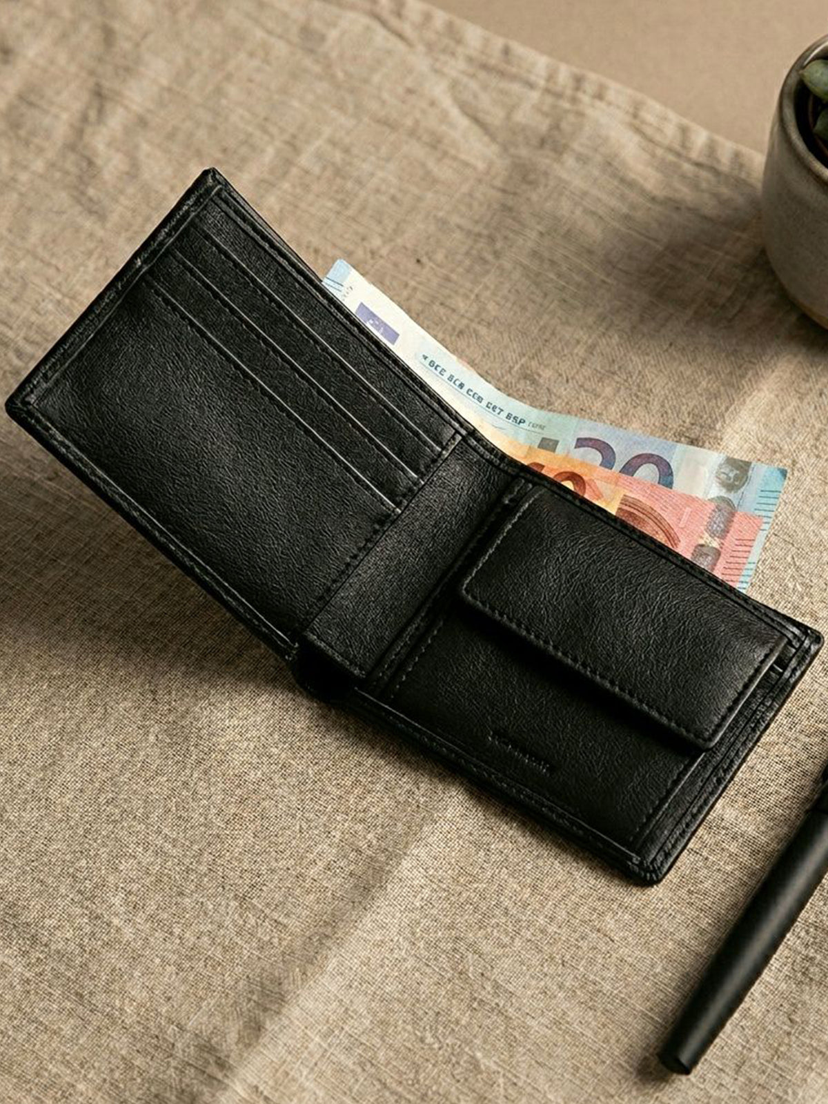 Trifold Coin Wallet (RFID) in Black