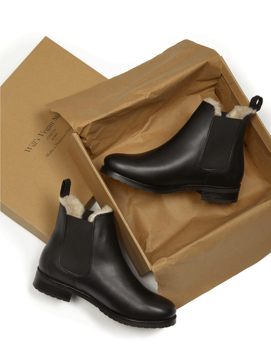 Luxe Insulated Smart Chelsea Boots in Black